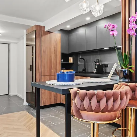 Noa Boutique Beautiful Penthouse With Private Parking Appartement Bucarest