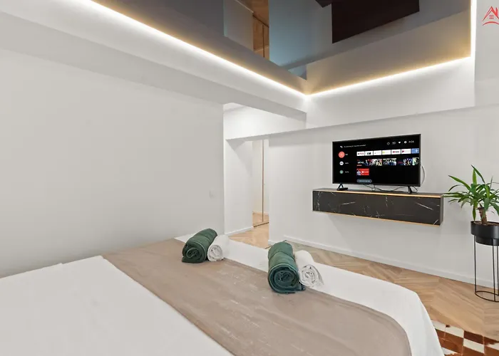 Noa Boutique Beautiful Penthouse With Private Parking * ブカレスト