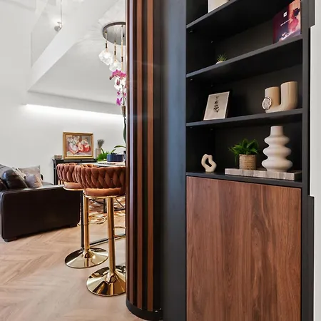 Daire Noa Boutique Beautiful Penthouse With Private Parking *